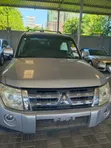 2007 Mitsubishi Pajero Silver - 2