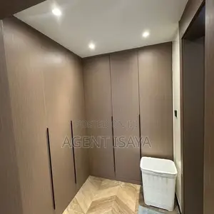 Furnished 2 Bedroom Apartment for Sale in Oyster Bay