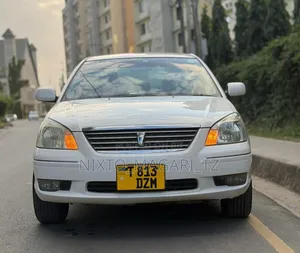 Toyota Premio 2004 - Pearl White