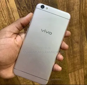 Used Vivo Y67 32GB Silver