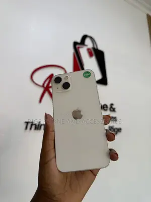 Apple iPhone 13 256GB White