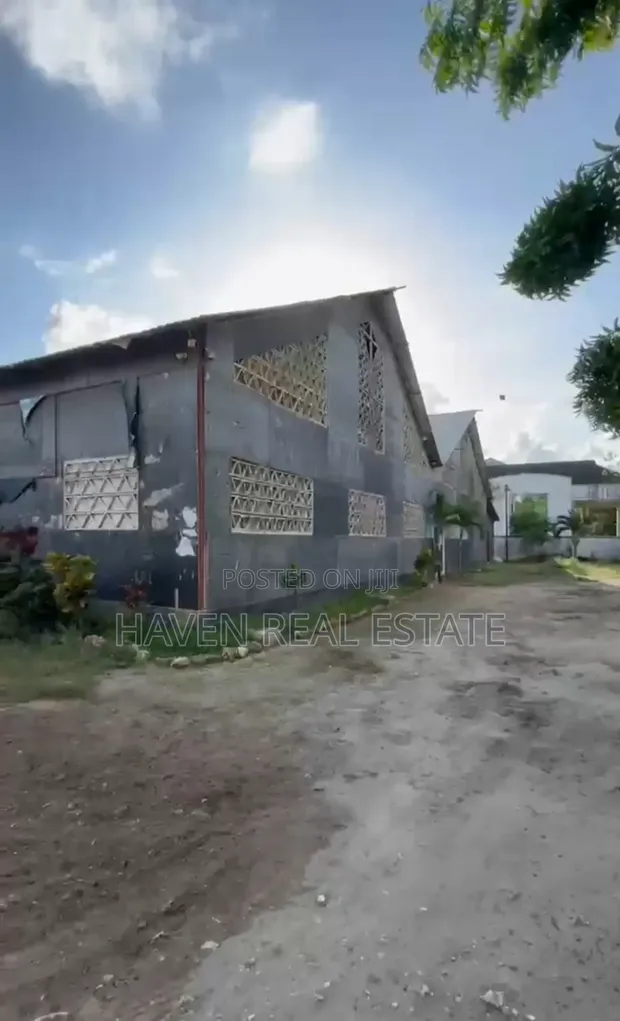 Land for Sale - Kinondoni Leaders (3,500 sqm) - 1