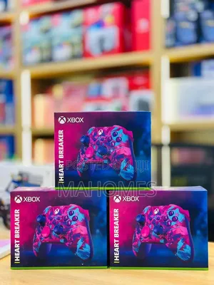 Xbox Wireless Controller - Heart Breaker Special Edition