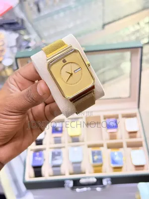 Apple Watch - High Quality, Water Resistant