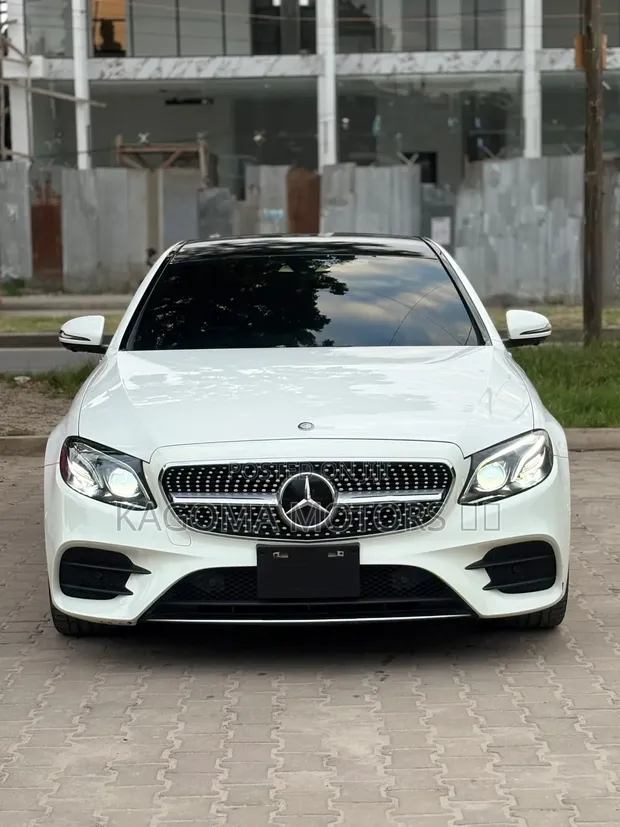 Mercedes-Benz C-Class 2016 White - 1