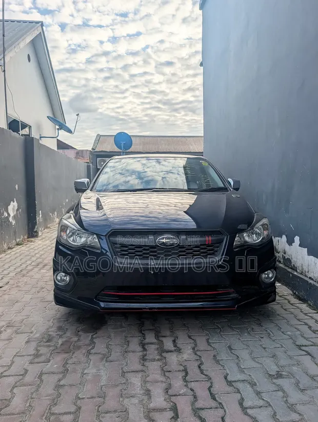 Subaru Impreza 2012 Gray Hatchback - 1