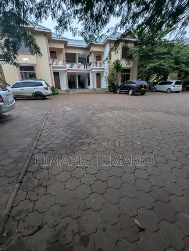 3 Bedroom Apartment for Rent in Suye, Central Business Area - 1
