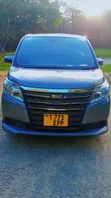 Toyota Noah 2016 - 1