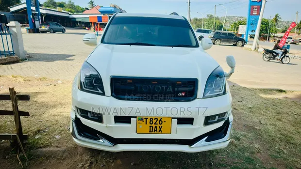 Toyota Land Cruiser Prado 2005 White - 1