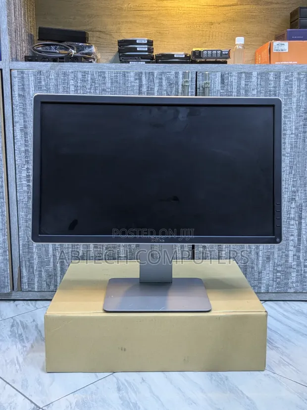 Dell Monitor 22-Inch P082250 (Refurbished) - 1