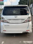 Toyota Alphard 2011 White - 4