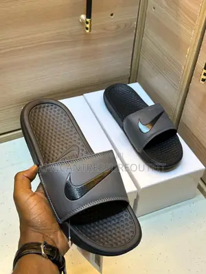 Nike Benassi JDI Men's Slides