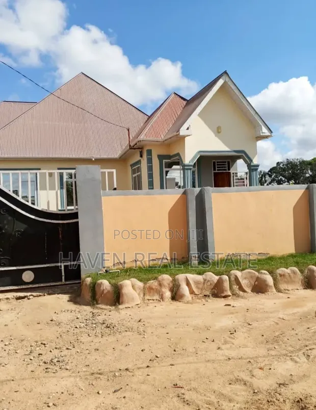 3 Bedroom House for Sale in Bahi, Dodoma - 1