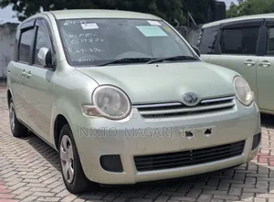 Toyota Sienta 2004 - Iliyoagizwa Nje