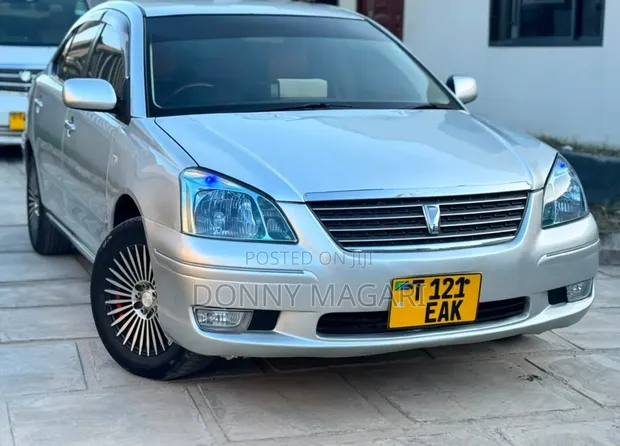Toyota Premio 2004 Silver - 1