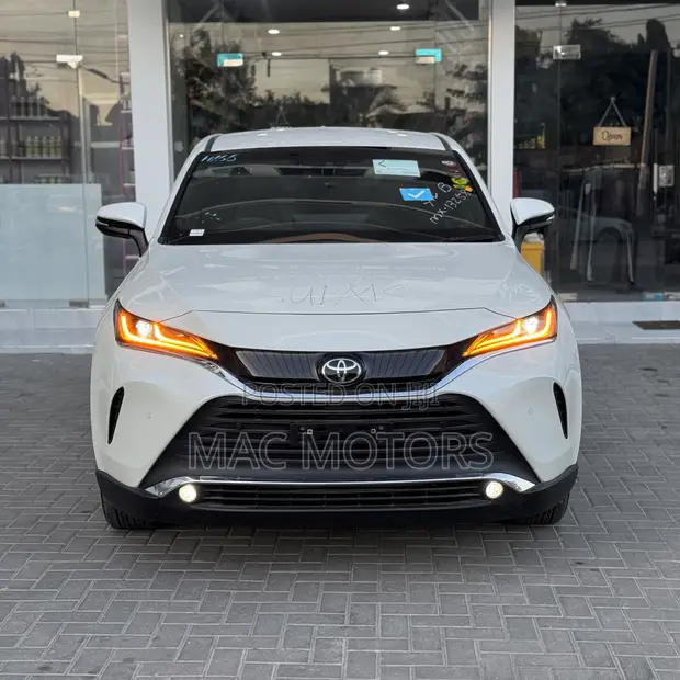 2020 Toyota Harrier Z White - 1