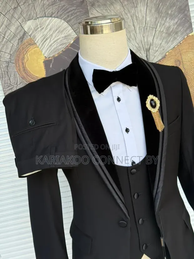 Marshalino Tuxedo Nyeusi ya Kifahari ya Velvet na Lapel ya Shawl, Seti ya Vipande 3 - 1