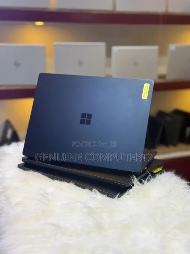 Microsoft Surface Laptop 4 - 16GB RAM, Intel Core i7, 256GB SSD - 1