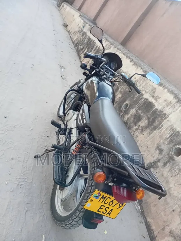 Bajaj Boxer 125 2025 Black - 1