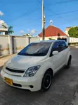Toyota IST 2004 White - 3
