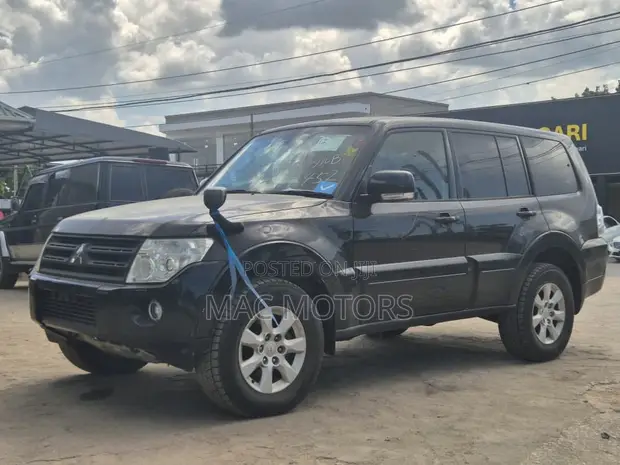 2008 Mitsubishi Pajero 3.2 DI-D Elegance Automatic Black - 1