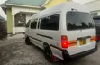 Toyota HiAce 2005 Manual - 5