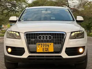 Audi Q5 2009 Pearl White