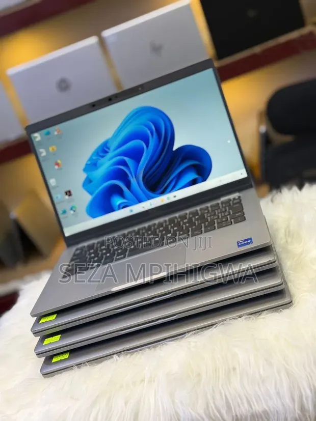 Dell Latitude 5320 Laptop - i7, 32GB RAM, 256GB SSD - 1