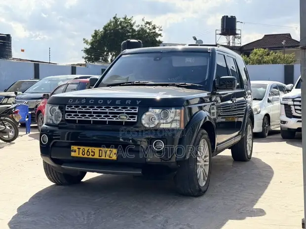 Land Rover Discovery 2013 Black - 1