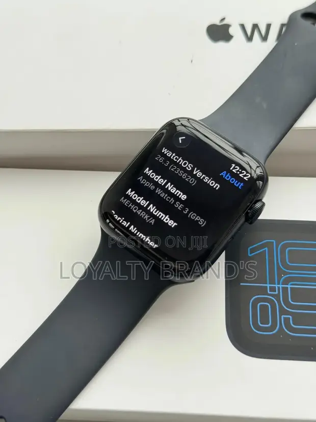Apple Watch SE 3 40mm Midnight - 1