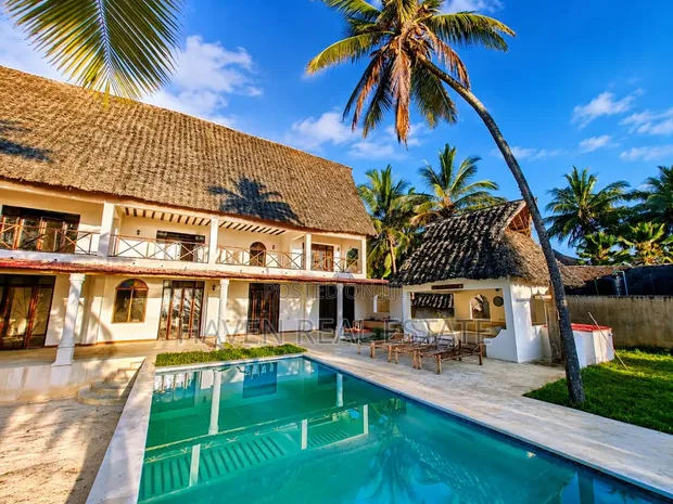 Hoteli ya Beachfront Inauzwa, Matemwe Zanzibar - 1