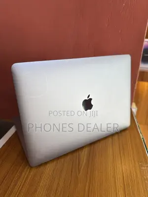 Apple MacBook Pro 2018 13" Intel Core i7 8GB RAM 256GB SSD