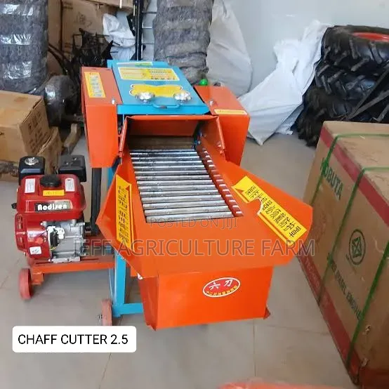 2.5 Ton Chaff Cutter Machine - 1