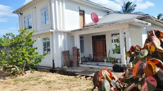 5 Bedroom House for Sale in Madale, Goba - 1