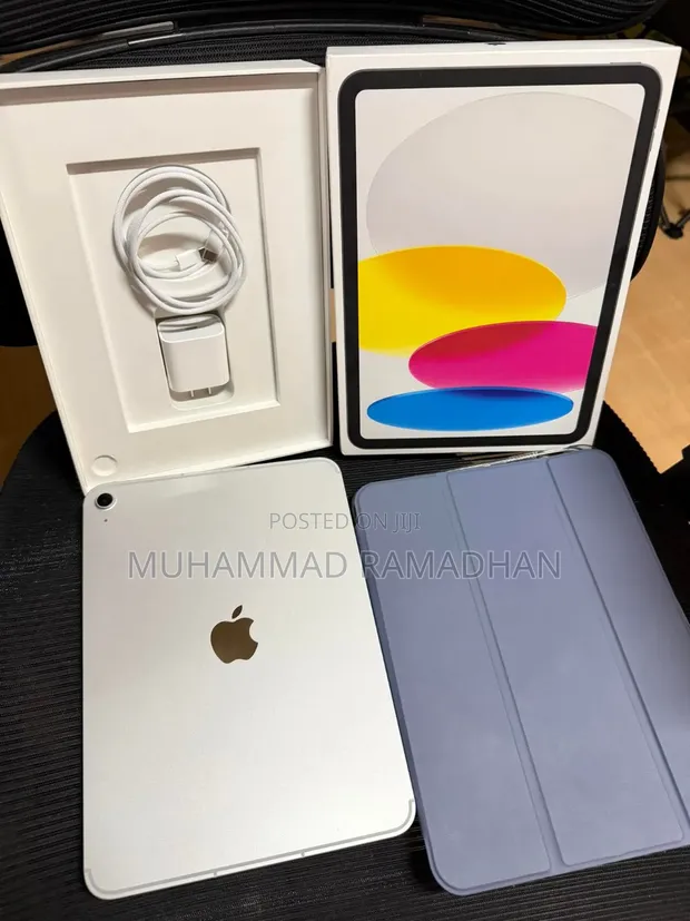 New Apple iPad (2022) 256GB Silver - 1