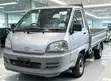 Toyota HiAce 2004 Silver - 2