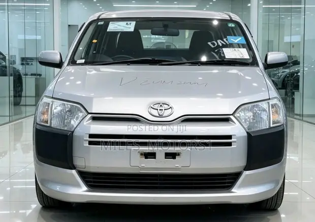 Toyota Succeed 2015 Silver - 1