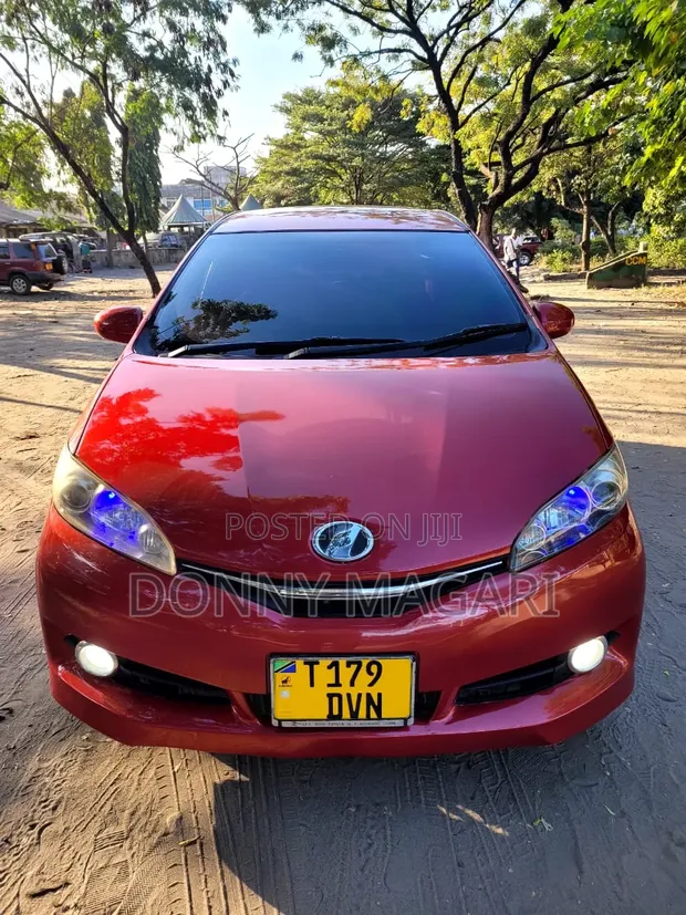 Toyota Wish 2012 Red - 1