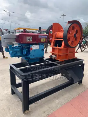 New PE 150x250 Jaw Crusher with 24HP Diesel Engine