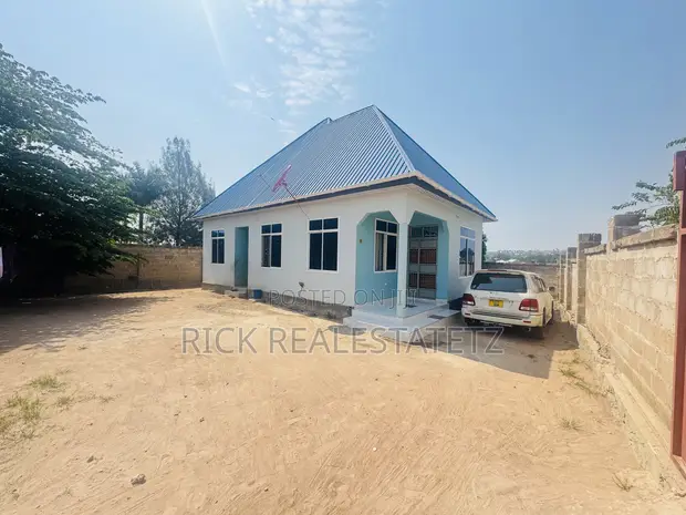 3 Bedroom House for Sale in Kiseke - 1