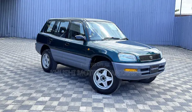 Toyota RAV4 1996 Green - 1