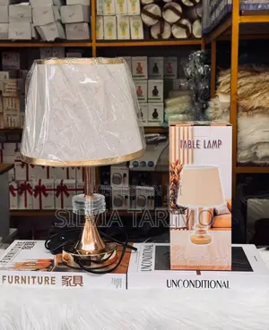 Elegant Crystal Table Lamp - Modern Bedside Living Room Lamp
