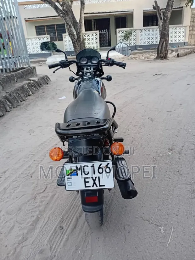 Bajaj Boxer 125 2025 Black - 1