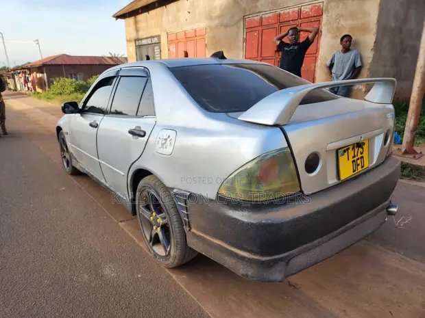 Toyota Altezza 2002 Silver - 1