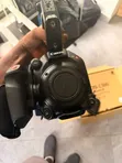 Canon EOS C300 Mark III Kamera ya Sinema na Lensi ya Sigma 18-35mm - 2