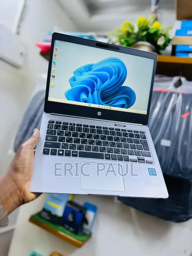 Laptop HP EliteBook Folio G1 - 8GB RAM, 256GB SSD - 1