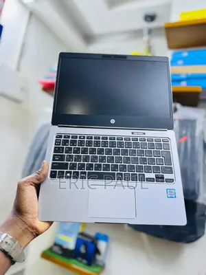 Laptop HP EliteBook Folio G1 - 8GB RAM, 256GB SSD
