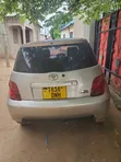 Toyota IST 2004 Gold - 2