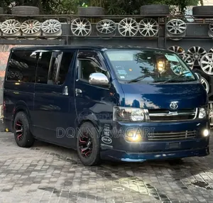 Toyota HiAce Quantum 2006