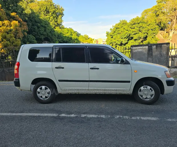 Toyota Succeed 2010 - Pearl White - 1
